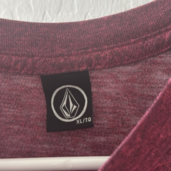 Top Brand Volcom Nordstrom T-Shirt Size XL Black Logo - Picture 2 of 4